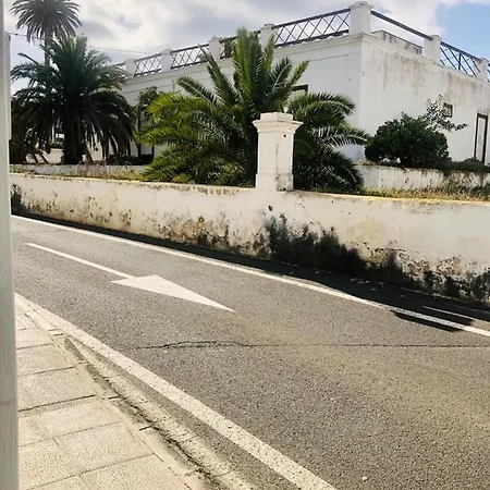 Nomad House Lanzarote C Pansiyon *